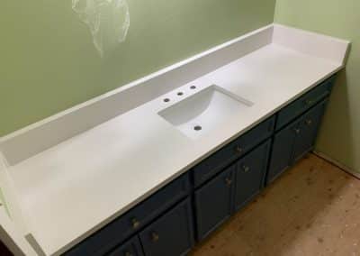 white bathroom granite